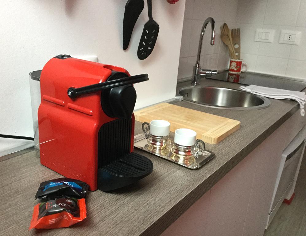 Appartamento Rosso A Milano, Vicino Allo Ieo Zewnętrze zdjęcie